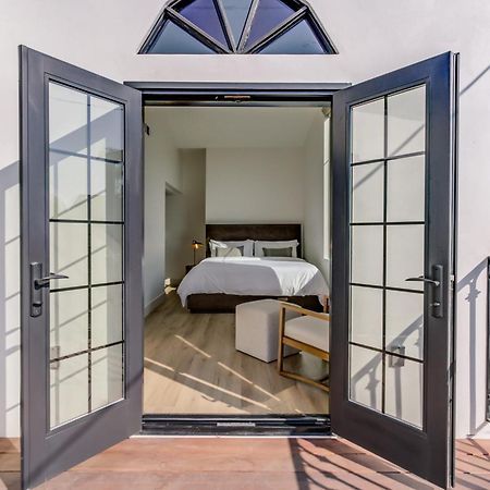 Casa Valerio - Boutique Suites In Downtown サンタバーバラ エクステリア 写真